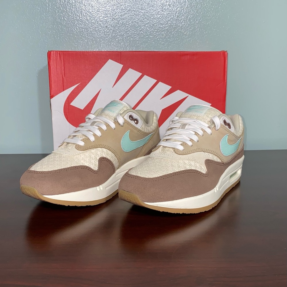 Nike Air Max 1 Retro 'Crepe Hemp' - Picture 2 of 10